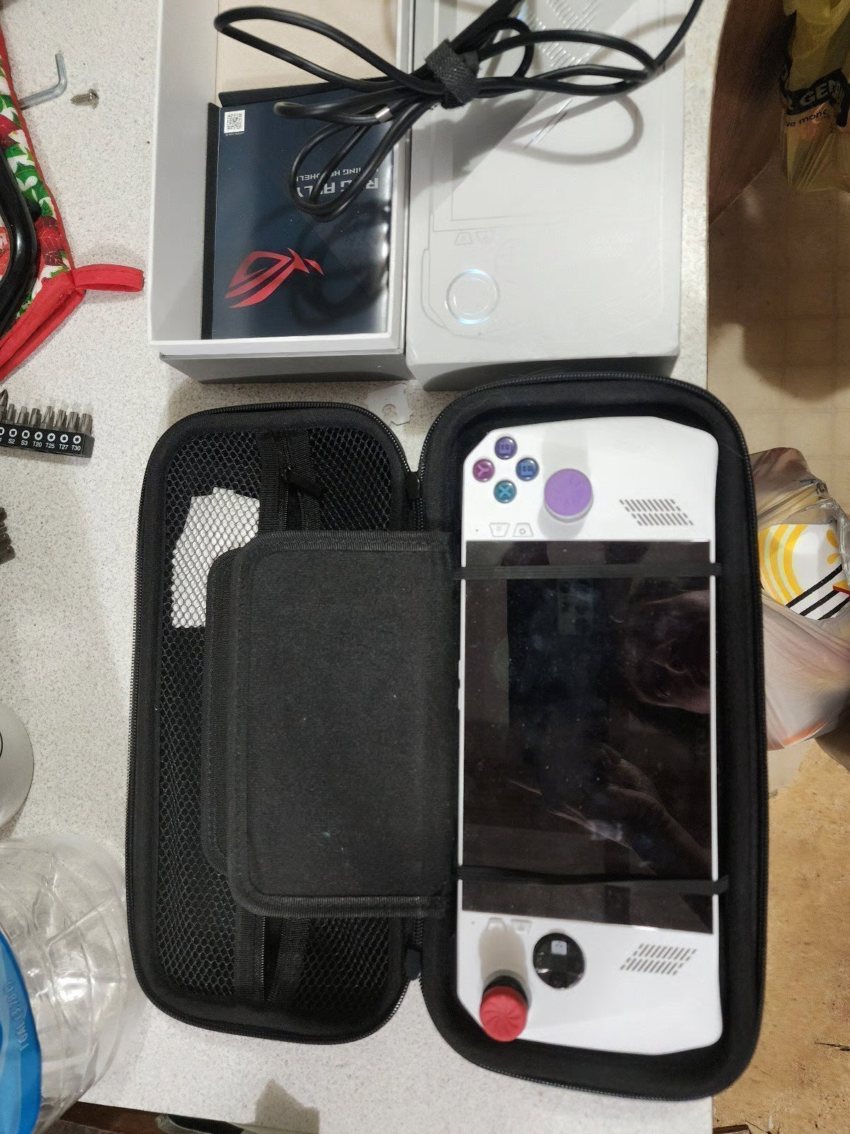 ASUS rog ally z1 extreme 6T68