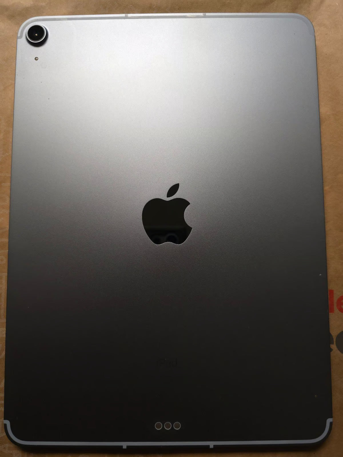 iPad Air 4th Generation 1Q32