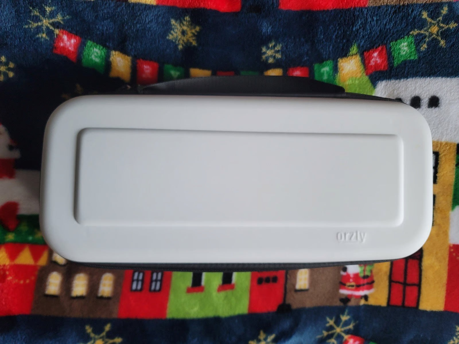 PlayStation Portal with Spigen Screen Protector and Orzly Carry Case 9F95