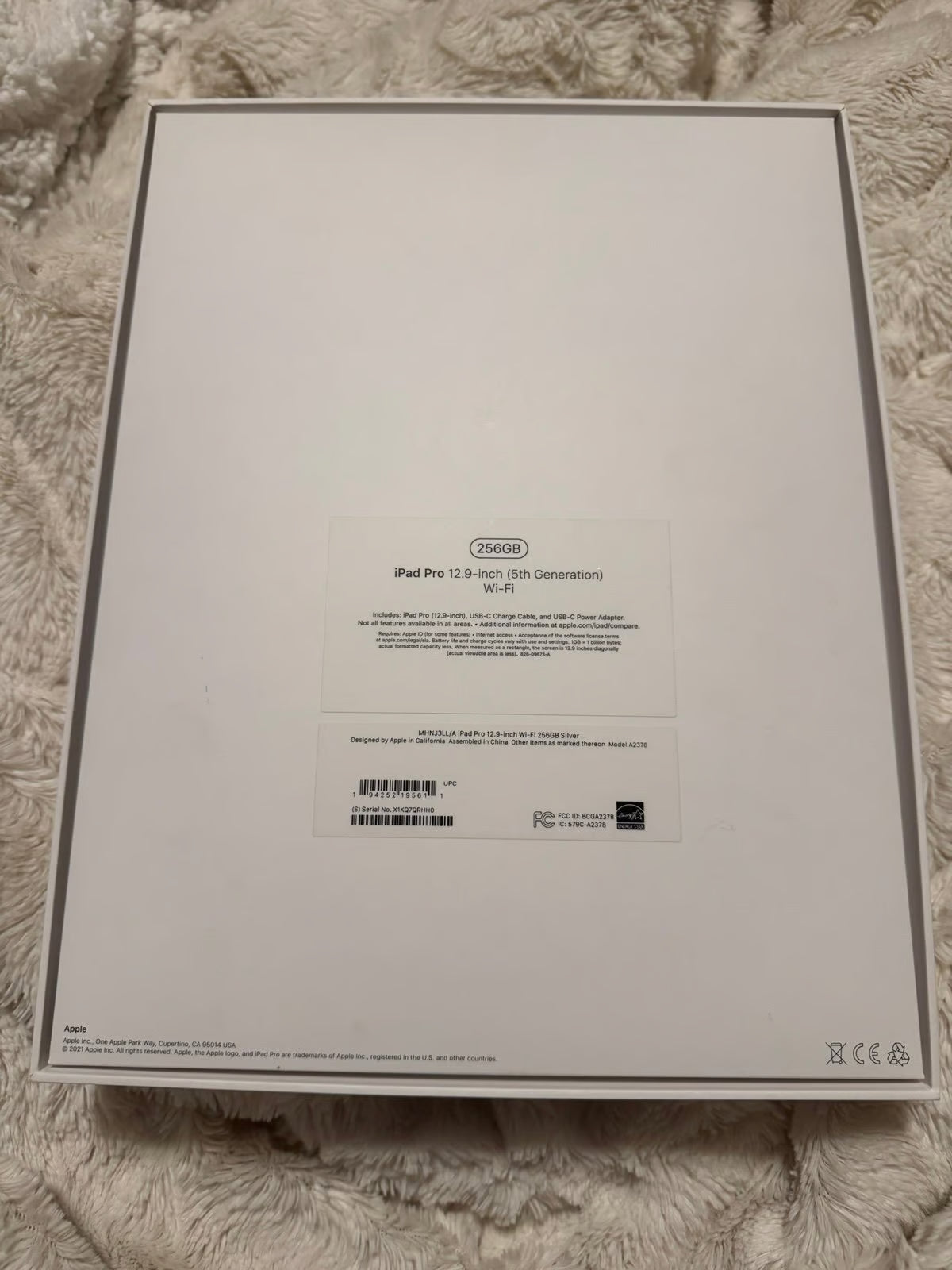 Apple iPad Pro 5th Generation 12.9-inch 256GB WIFI Silver Gray 6R62