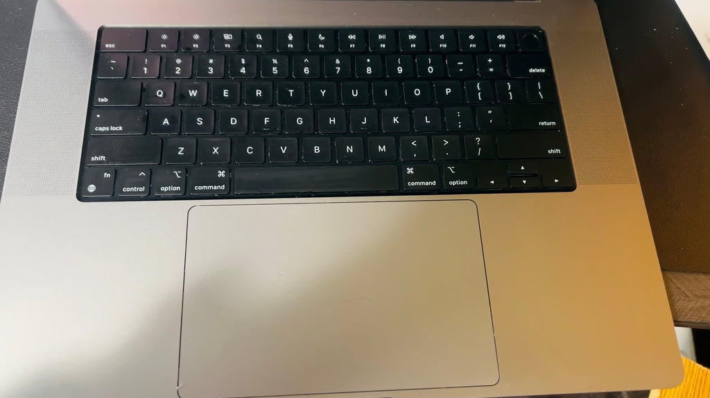 2023 MacBook Pro - 16鈥?Space Gray - 16GB RAM - 500GB SSD 7N62