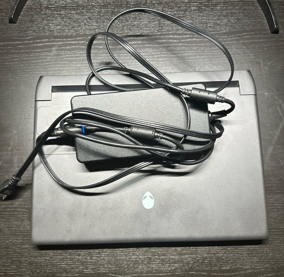 Alienware M15 gaming laptop 8X59