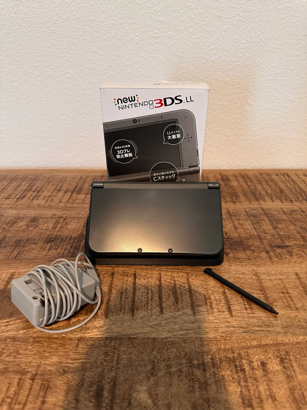 DUAL IPS New Nintendo 3DS XL - Metallic Gray - Comes W/ 128 GB and 3000+ Games