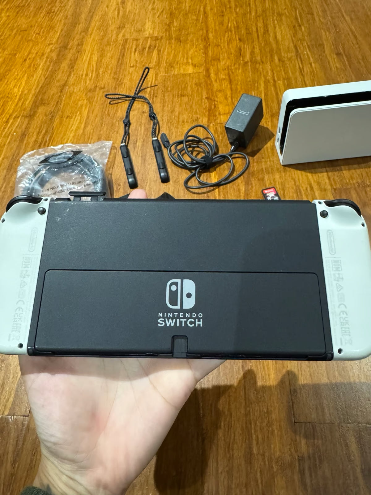 Nintendo Switch Oled Bundle w/Pok茅mon Shining pearl 1W78