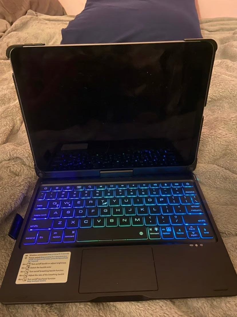 Apple Ipad Air 4th Generation w/ lighted 9G32