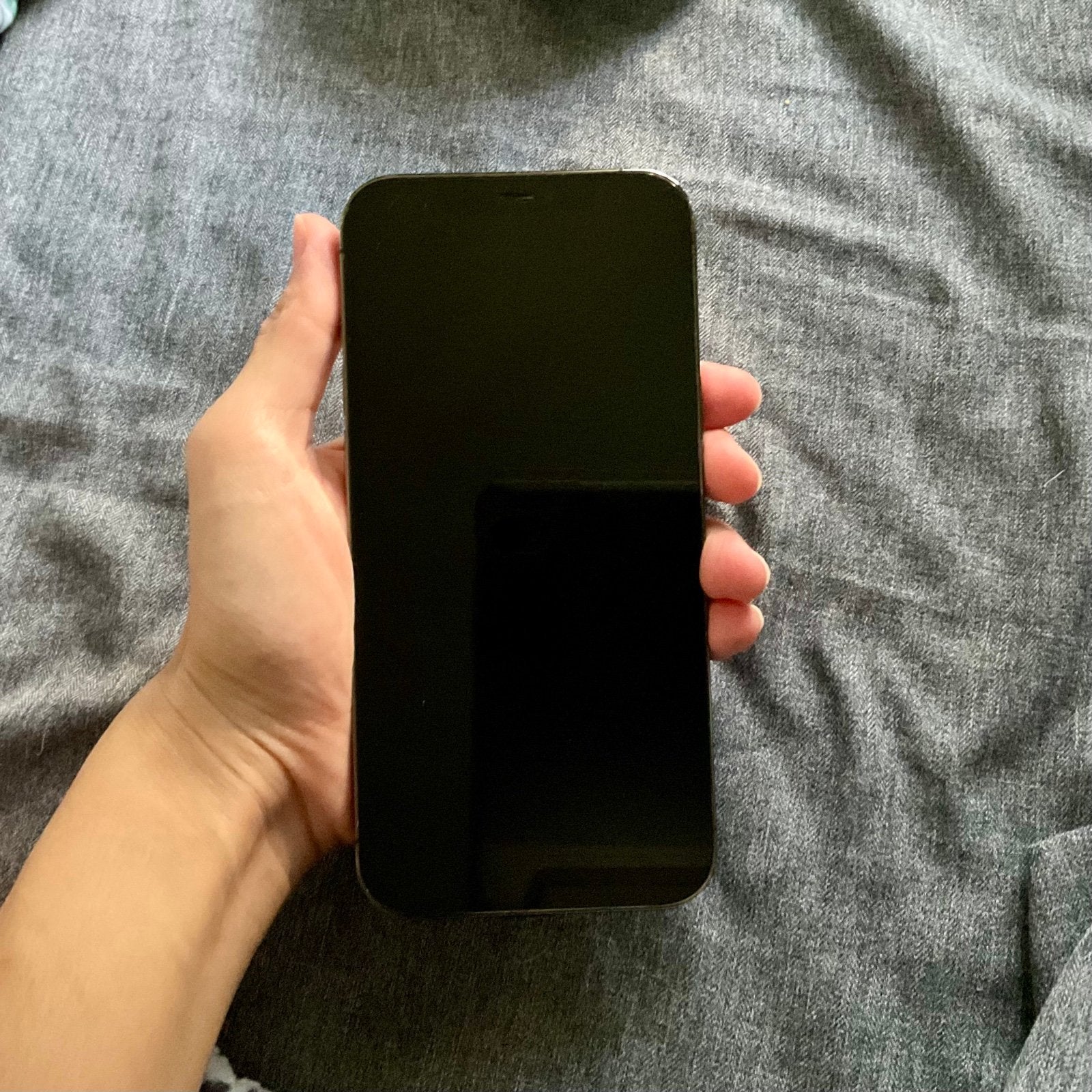 iPhone 12 pro max - unlocked 9S61