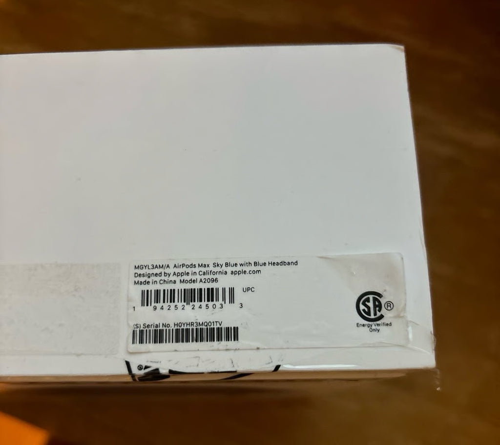 Apple - AirPods Max - Sky Blue THE PRICE IS FIRM 5X82