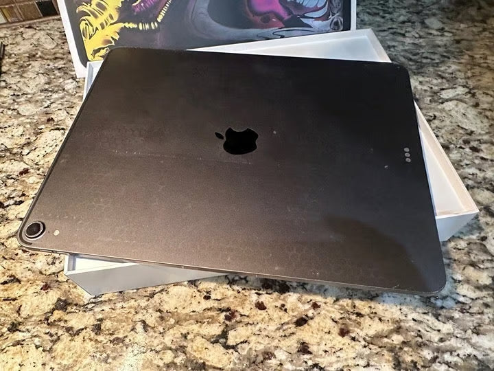 1TB Apple iPad Pro 12.9 inch (3rd Gen) 3X58