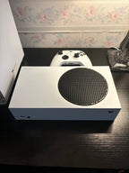Xbox Series S Console +1 Controller +External SSD 2P98