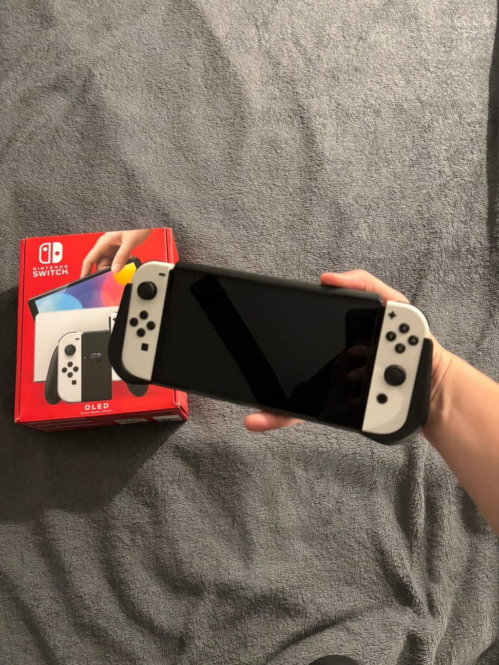 NEW Nintendo Switch OLED White 7Q67