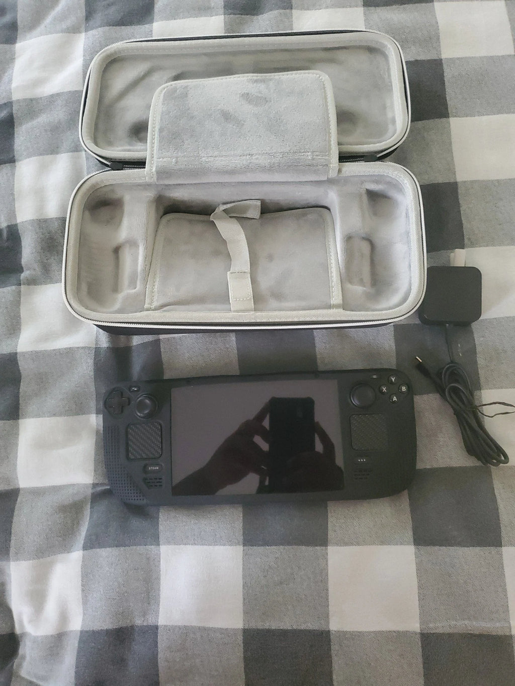 Valve Steam Deck 512GB Handheld Console LCD 3T19