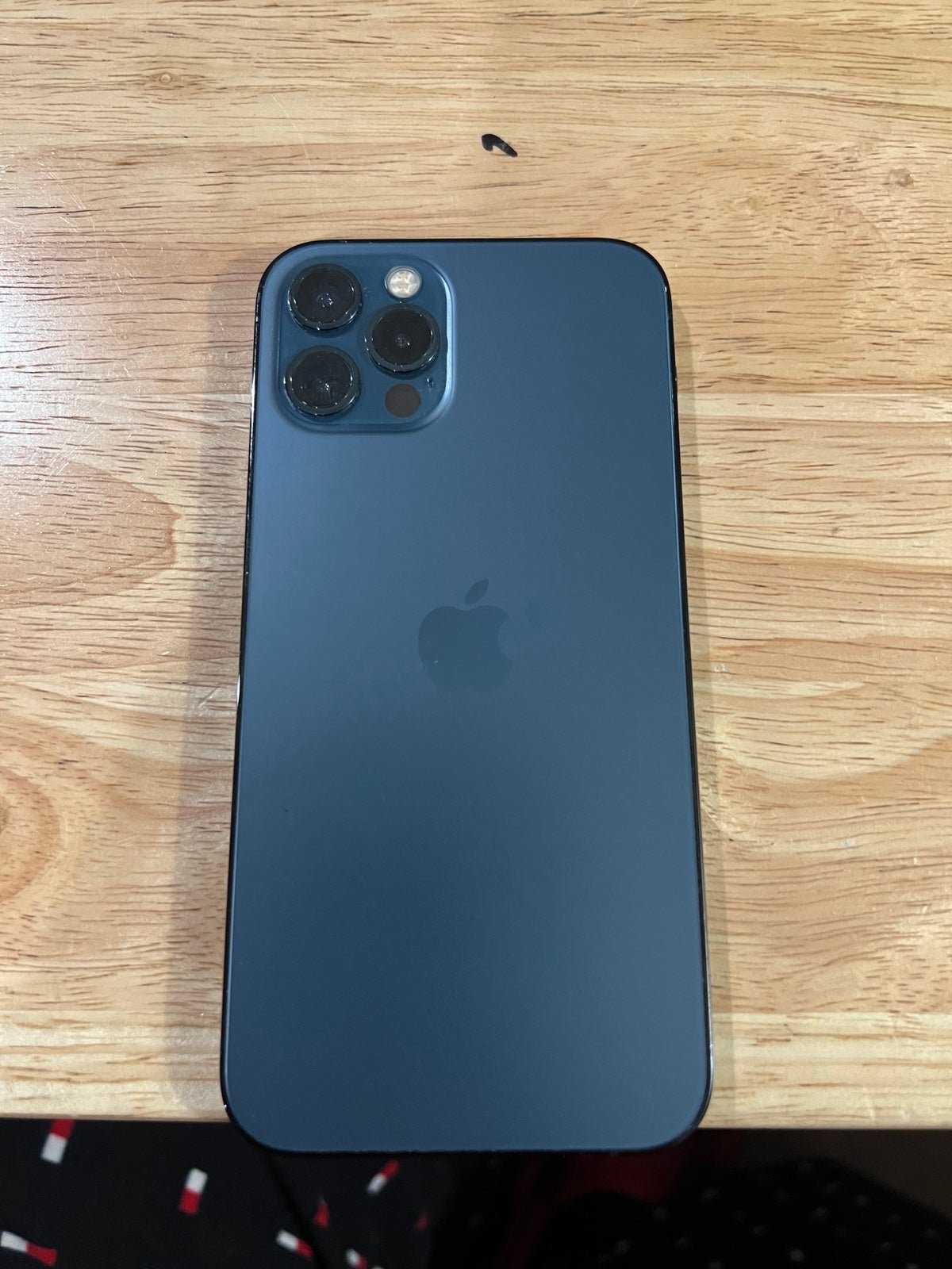 Apple iPhone 12 Pro 128 GB in Pacific Blue for Unlocked 3L99