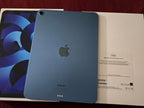 Apple iPad air 5 unlocked 2L58