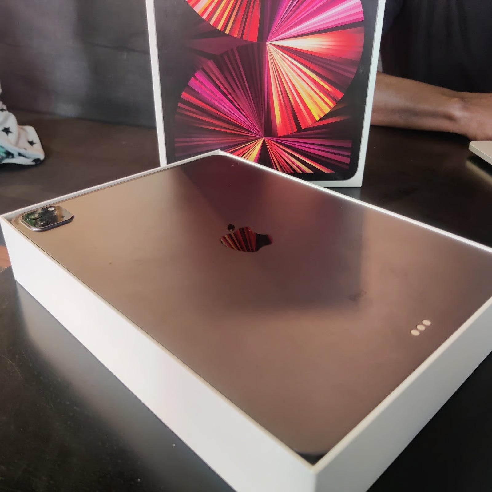 Apple iPad Air 3rd Generation 256 GB in Space Gray 3Z58