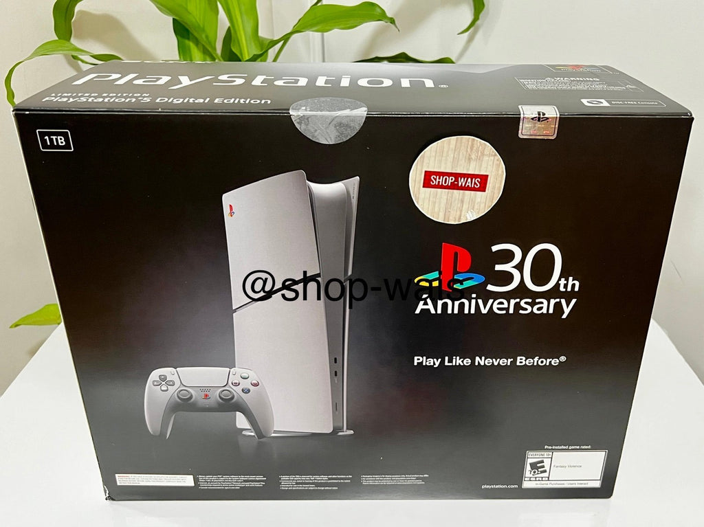 Sony PlayStation庐 5 - 30th Anniversary Limited Edition Holiday Bundle 6T97