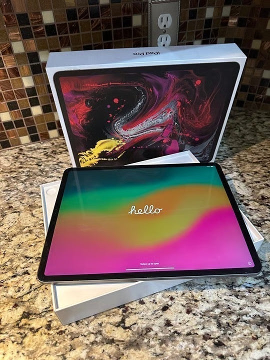1TB Apple iPad Pro 12.9 inch (3rd Gen) 3X58
