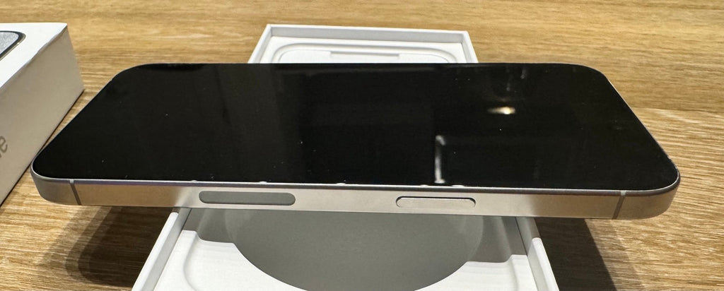 iPhone 15  Pro Max 256gb unlocked 8T62