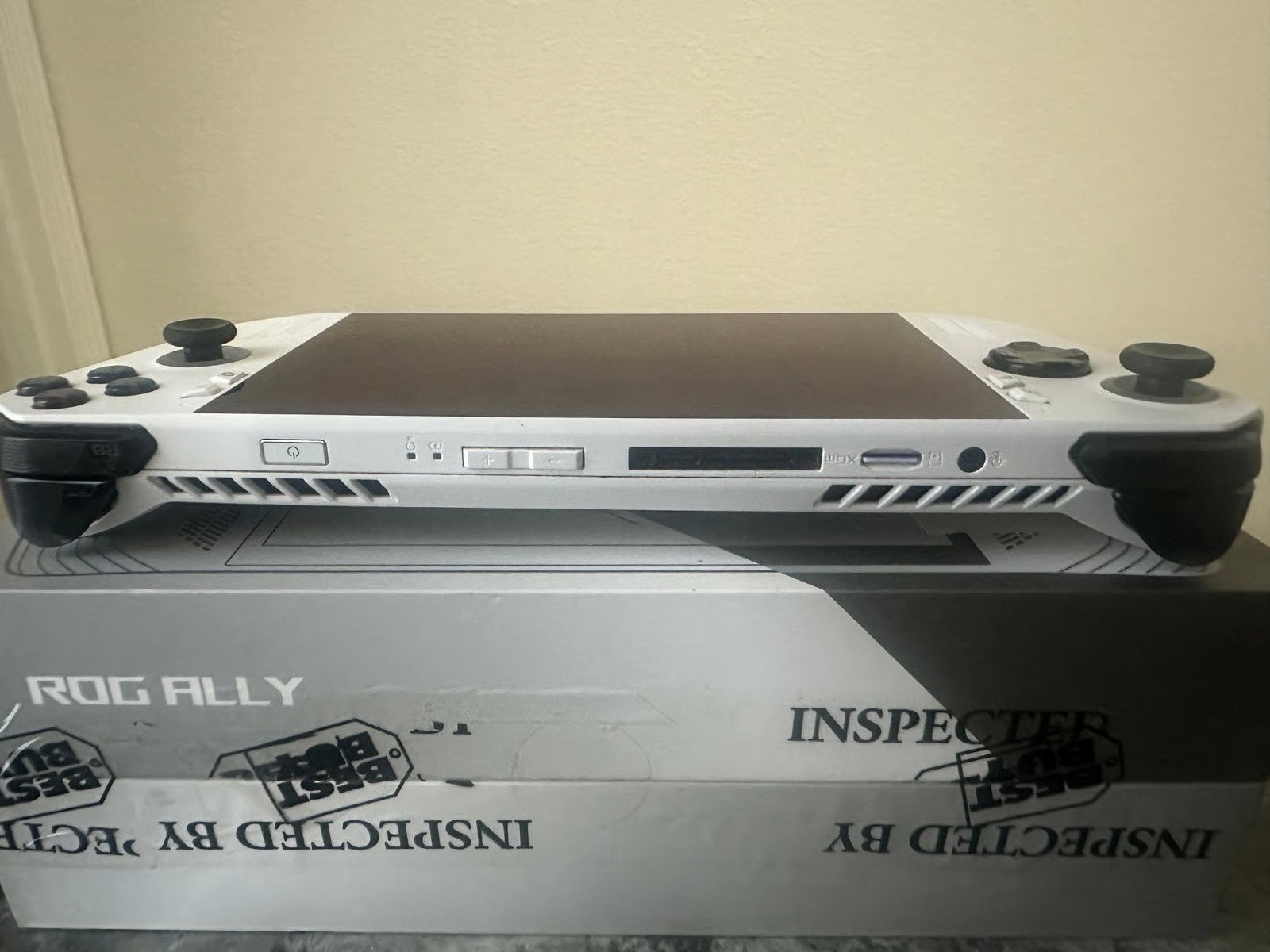 ASUS rog ally z1 extreme 2R92