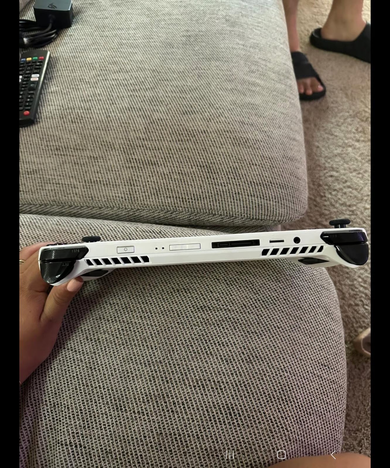 ASUS rog ally z1 extreme 7R62