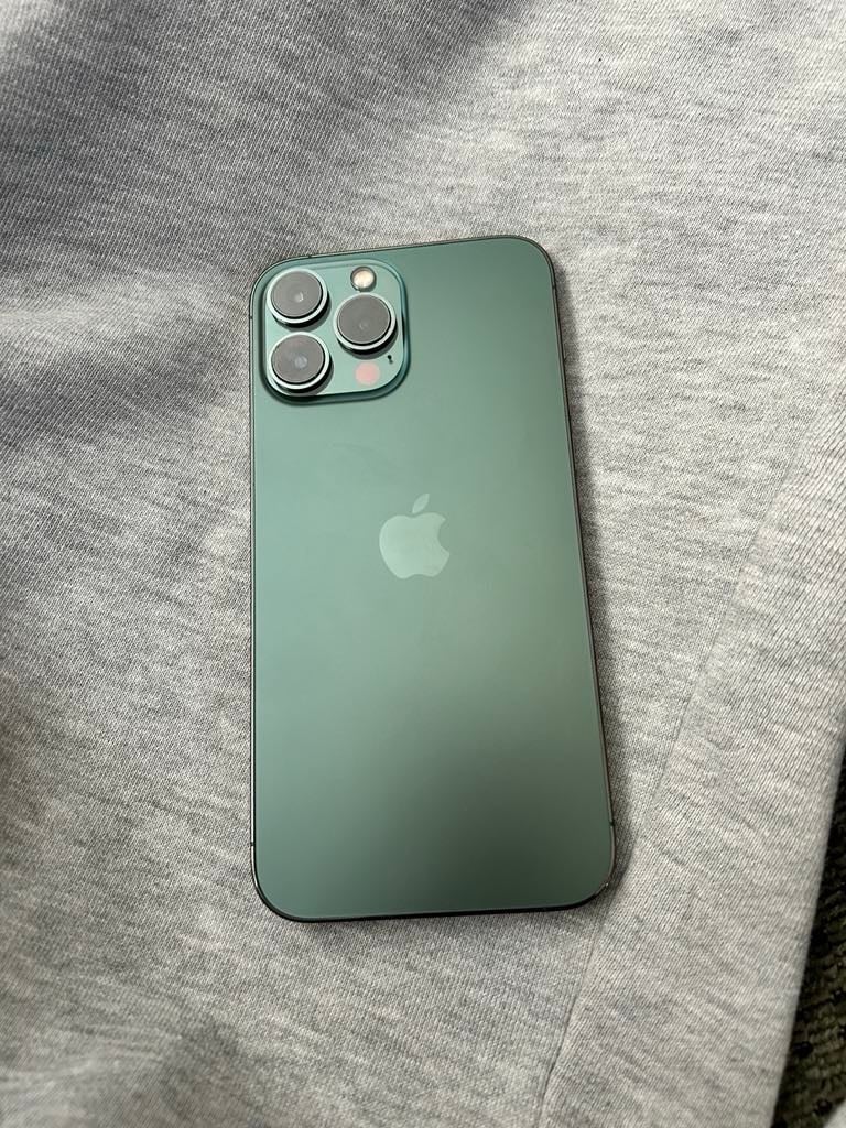 Apple iPhone 13 Pro Max 128 GB in Alpine Green 7F37