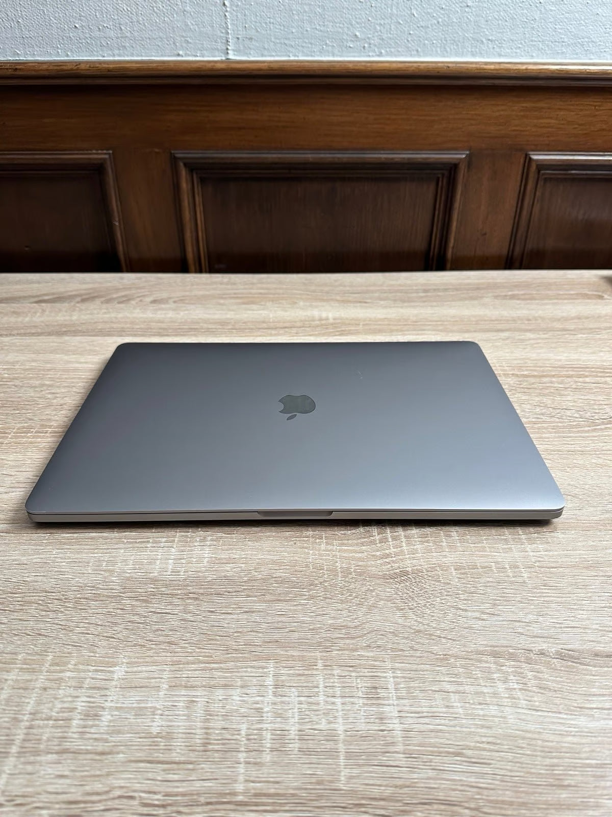 MacBook Pro 16 Inch 512 GD SSD 2019 Version 7A21