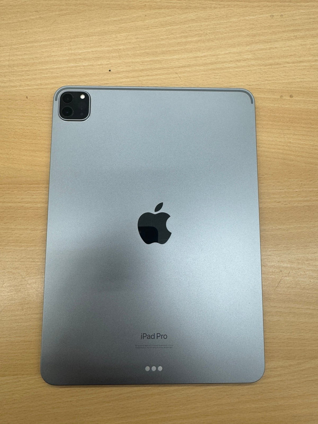 Apple iPad Pro 4th Generation READ 5E16
