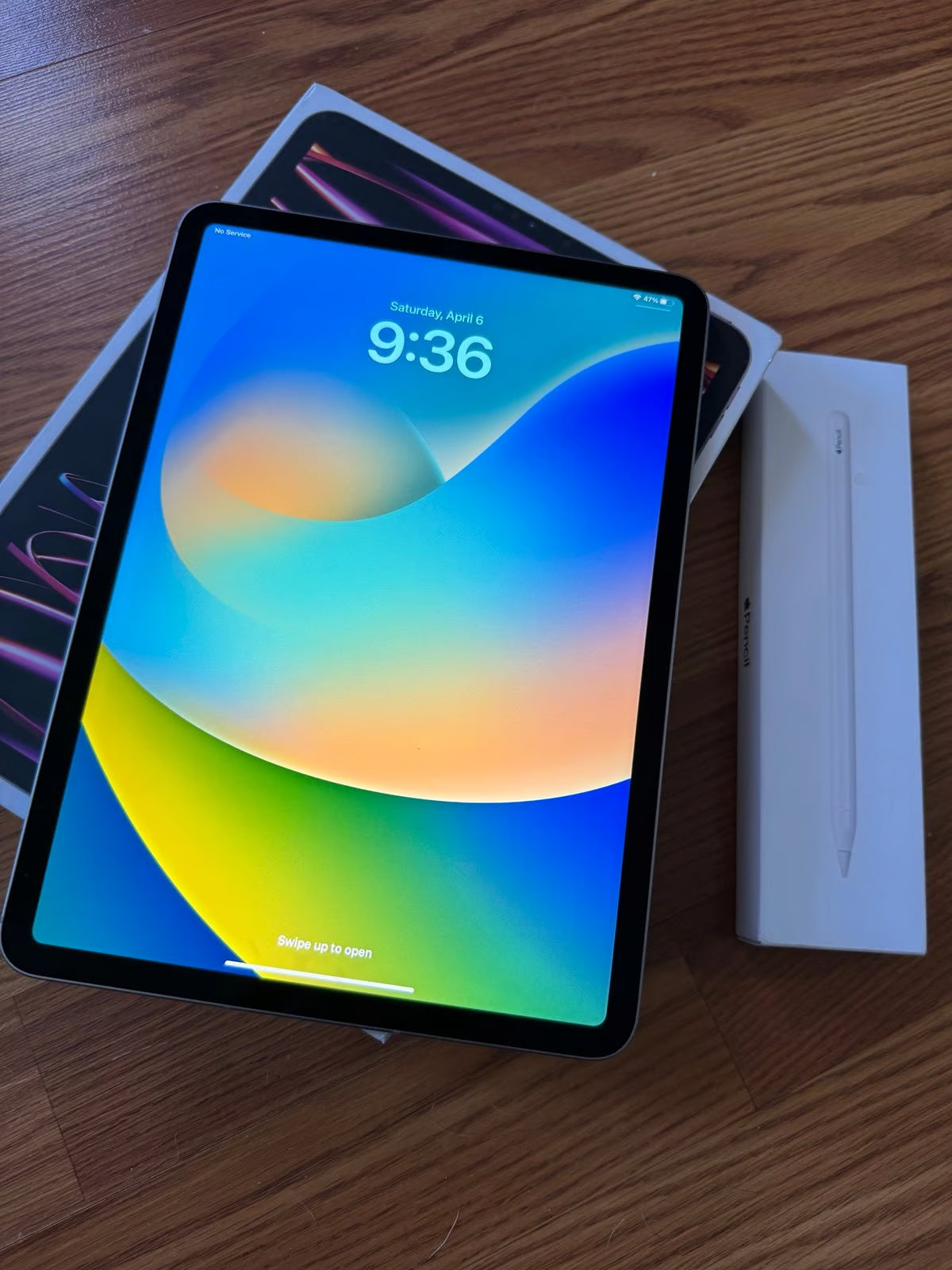 iPad Pro 4th Gen 11in 256gb with Apple Pencil 7E63