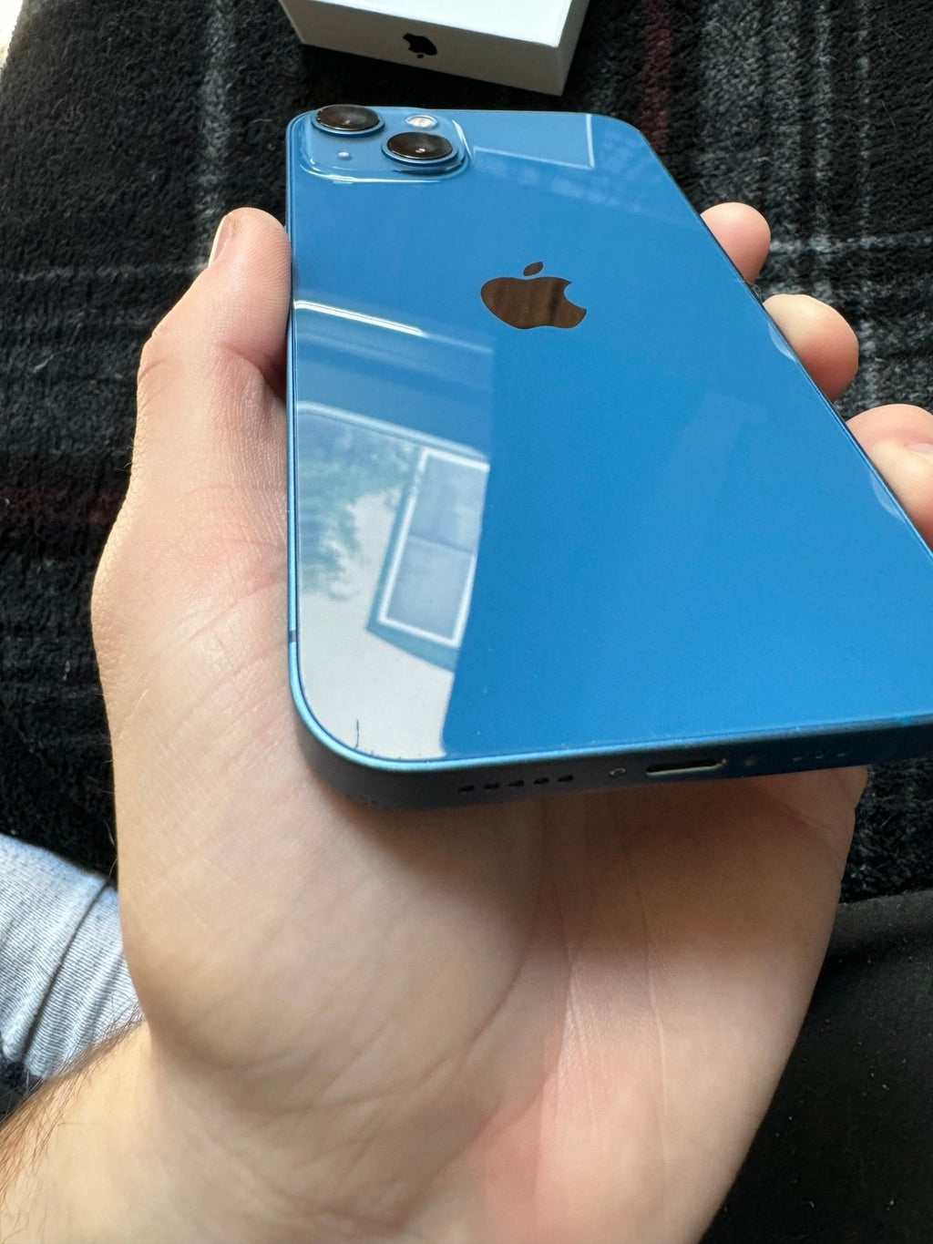 Apple iPhone 13 1A72