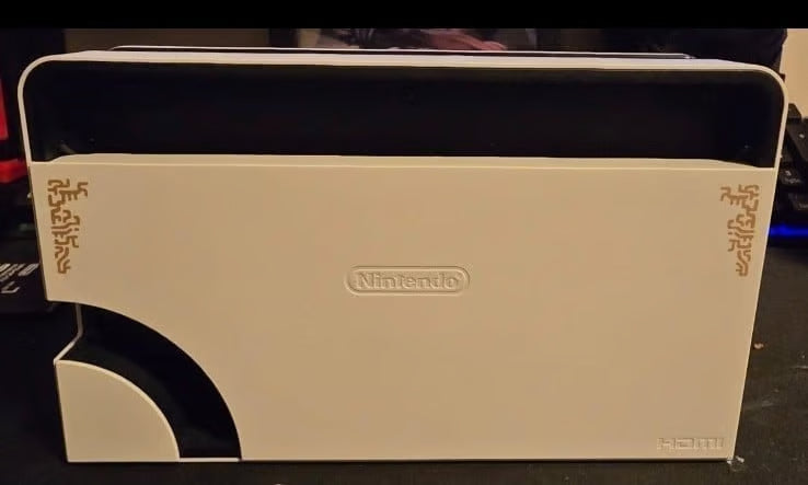 Nintendo Switch 鈥?OLED Model - The Legend of Zelda: Tears of the Kingdom Edition 8R22