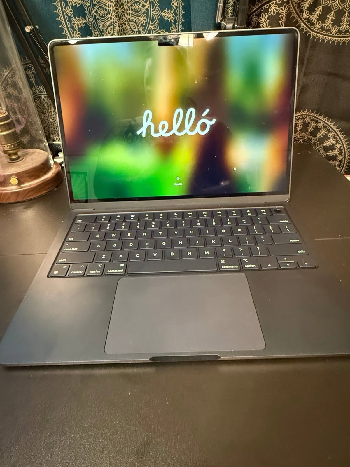 macbook air 2022 & Magic Mouse 6H37