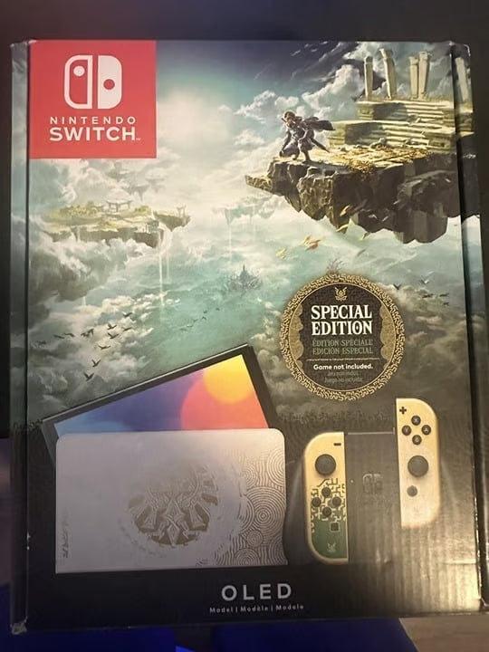 Nintendo Switch OLED Model - The Legend of Zelda Tears of the Kingdom Edition 1Z36