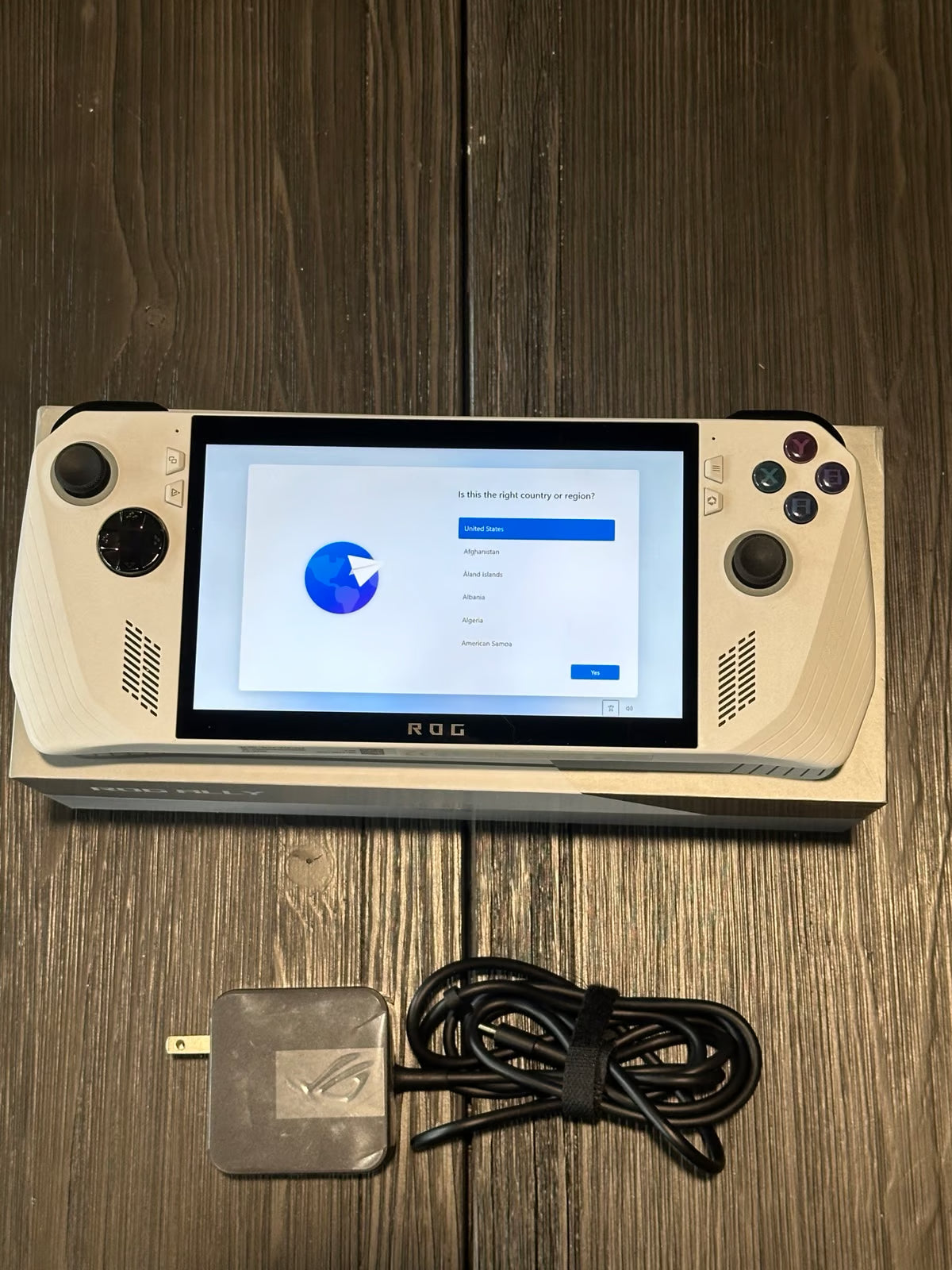 ASUS rog ally z1 extreme 8O61