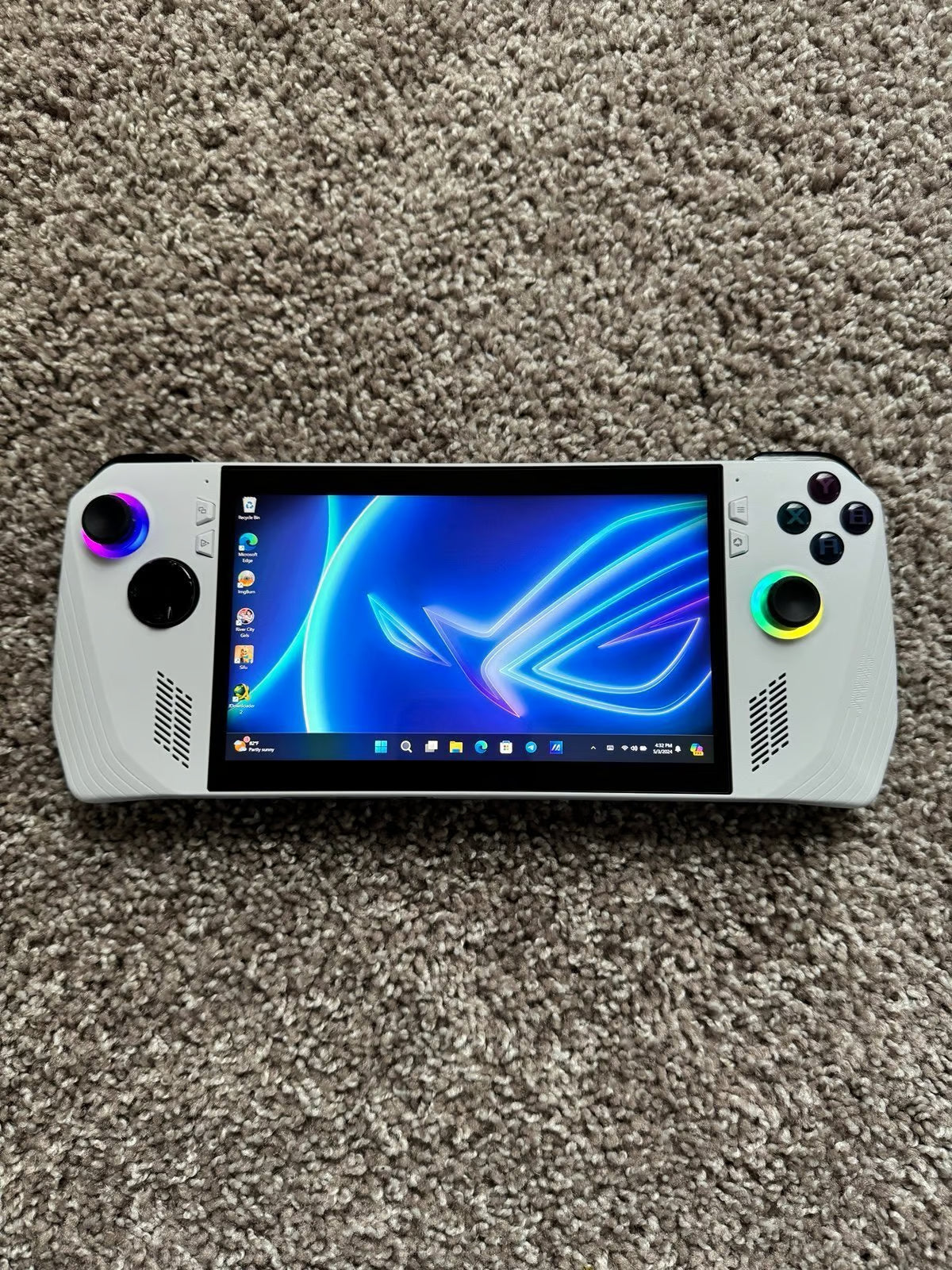 ASUS rog ally z1 extreme 1A52