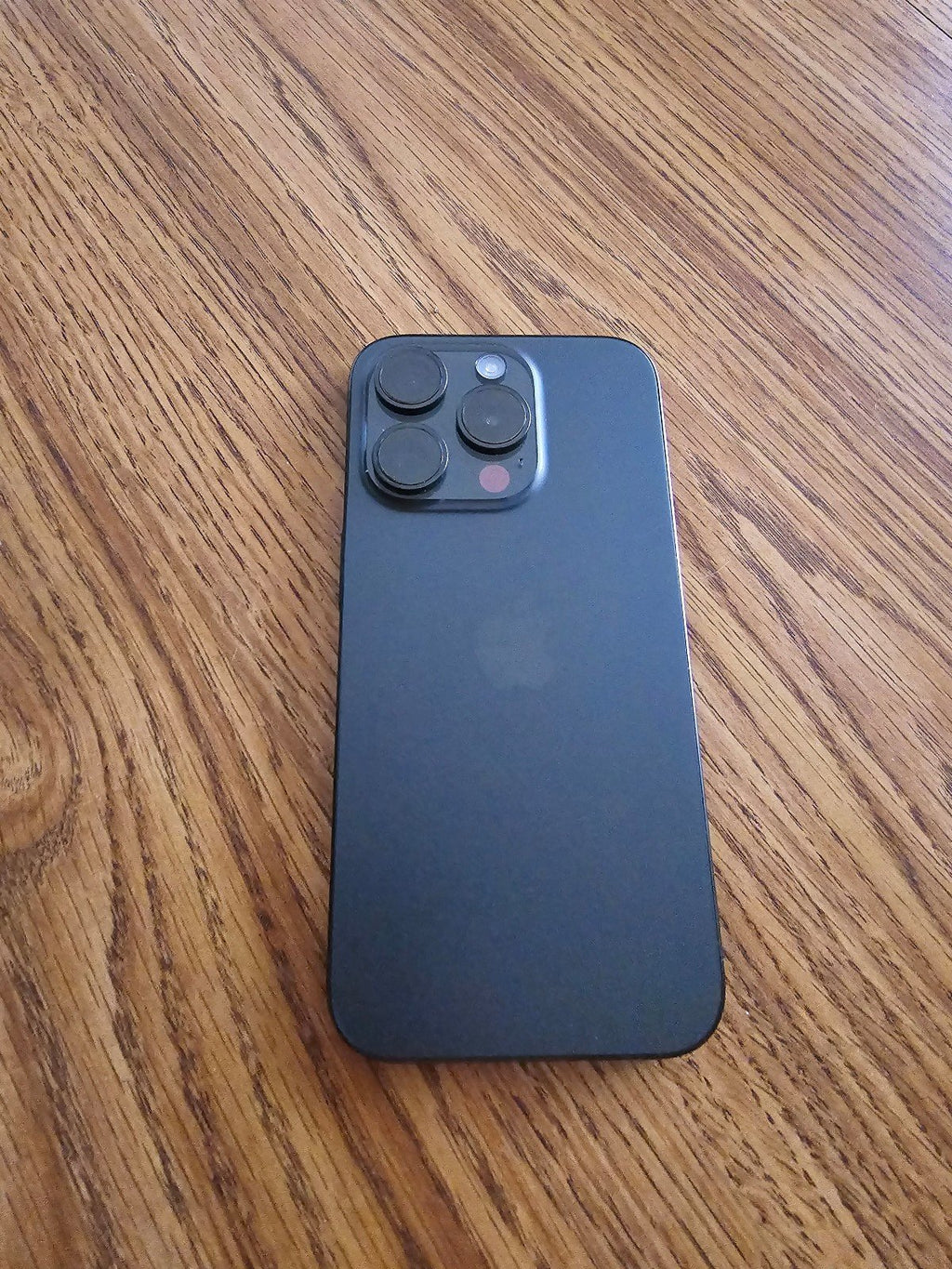 Apple iphone 15 pro unlocked 9R56