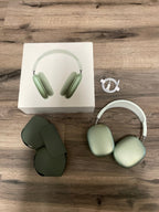 Apple AirPods Max with Smart Case in Green 7R16