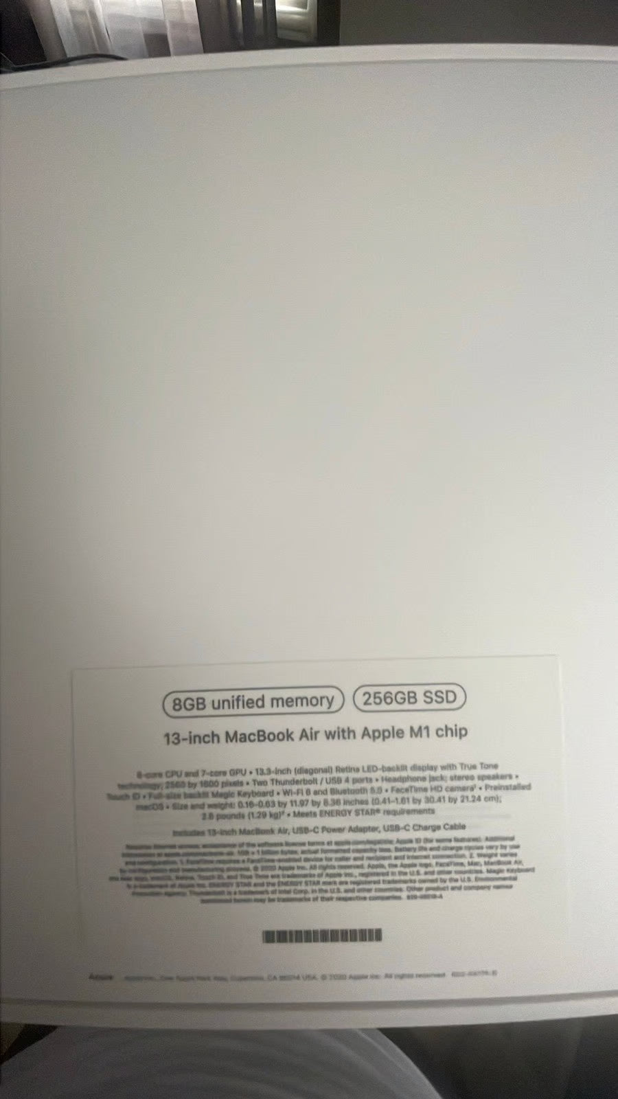 Apple Macbook Air 13in.  M1 3.2 GHz  256GB SSD 7Z75