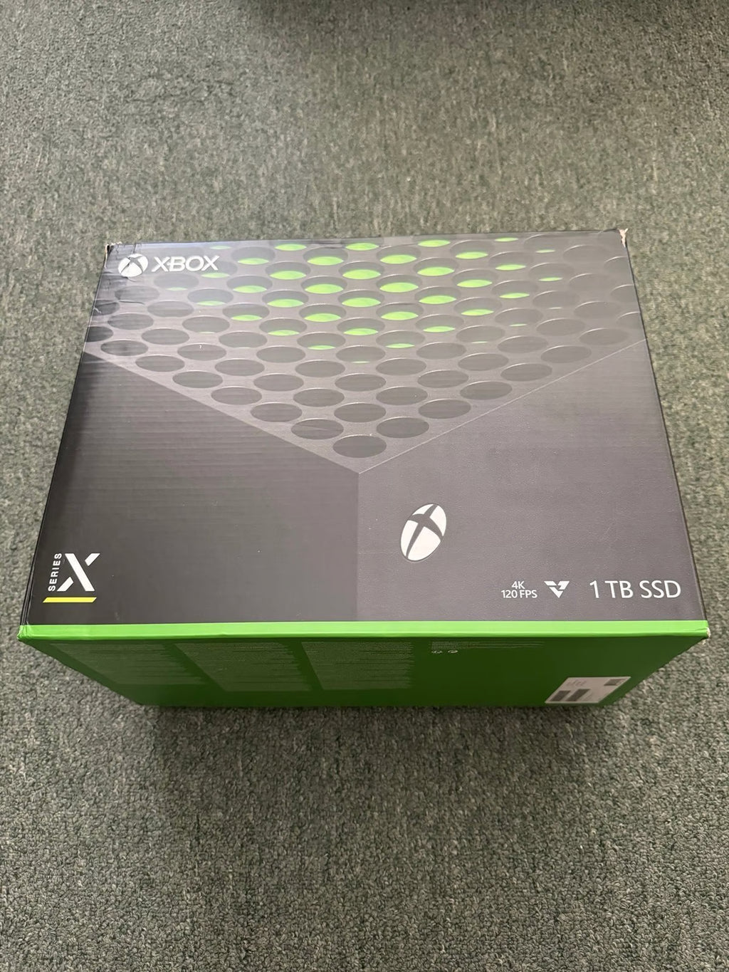 Xbox Series X with controller 2Q19