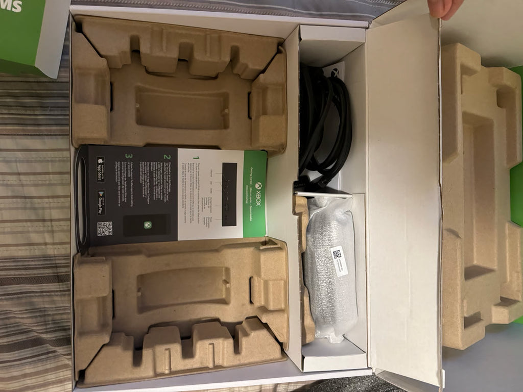 Xbox series s 1tb in black 8G32