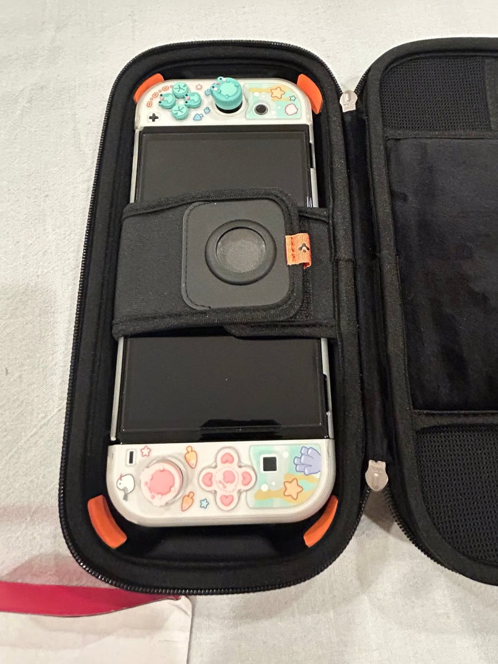 Nintendo Switch OLED - White (LIKE NEW - with accessories) 5U72