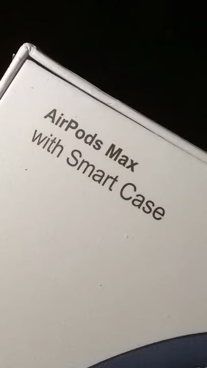 AirPods Max 1T21