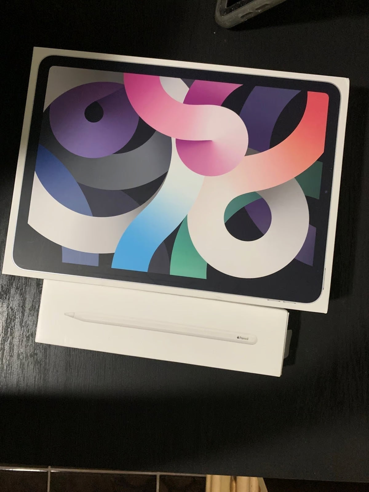 Apple iPad Air 4th Generation 256 GB with apple pencil 2nd generation 3U99