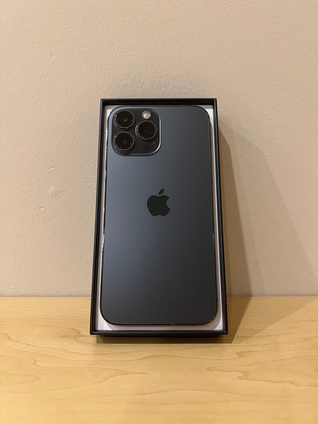 Like New - Apple iPhone 13 Pro Max 128 GB in Graphite 9E91