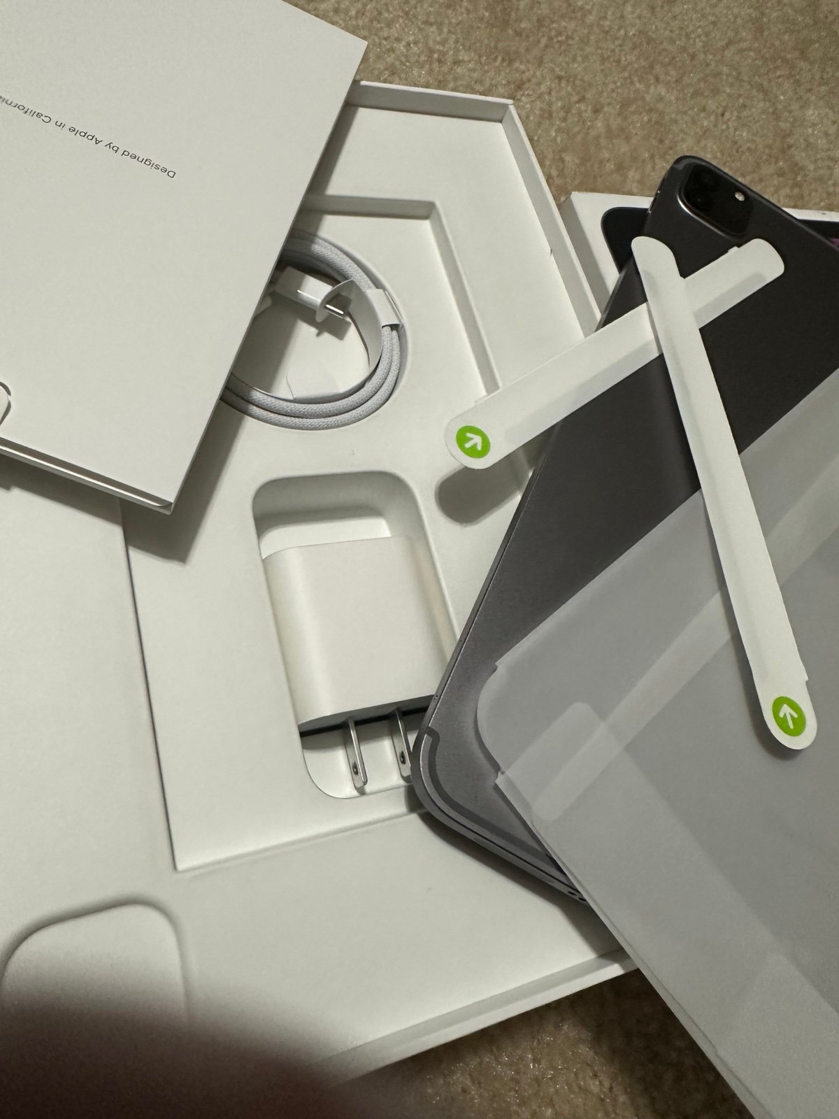 Apple iPad Pro 11�?4th Generation 1 TB in Space Gray 8Z37