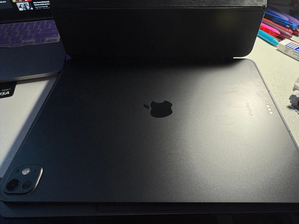 AppleiPad Pro 13-inch (2024) 8C59