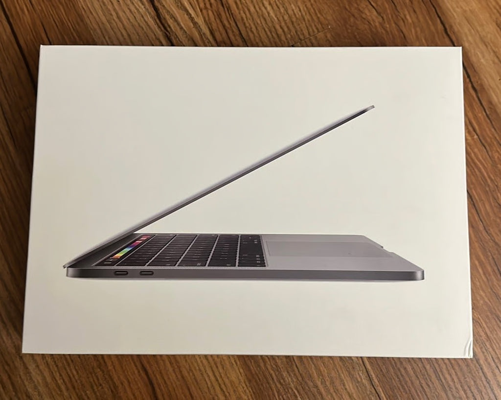 macbook pro 2019 i7 256GB 2.8GHz 16GB memory 6F19