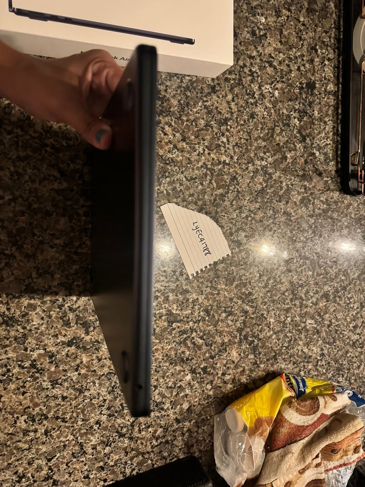 Apple Macbook Air M2 3.49 GHz  256GB SSD with Apple Warranty FIRM PRICE 7M63