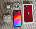 Apple iPhone 13 128 GB in (Product) RED Unlocked 3A77