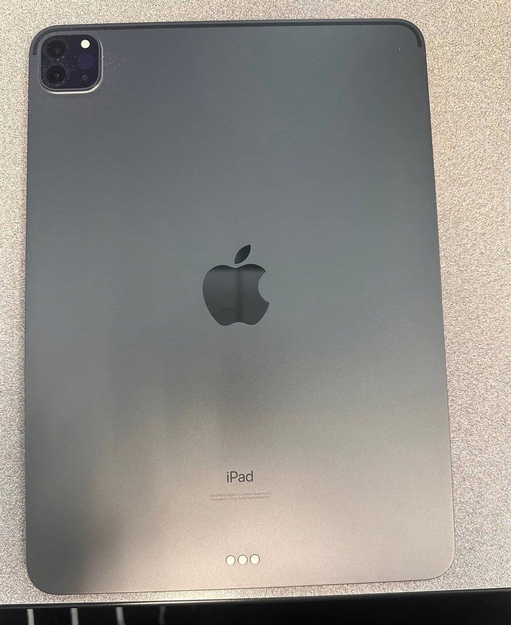 11�?Apple iPad Pro 3rd Generation 128 GB in Space Gray 6A16