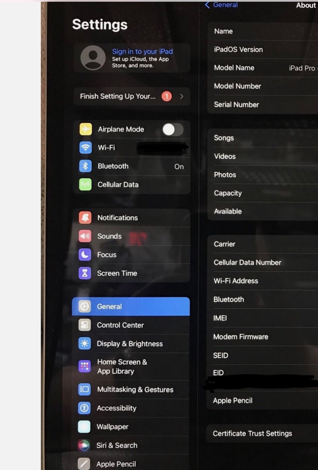 Apple iPad Pro 12.9"" 4th Gen 2020 256GB Gray WiFi and Cellular in excellent cond 3N88