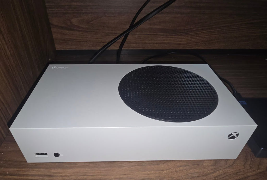 XBOX Series S barely used 8T51